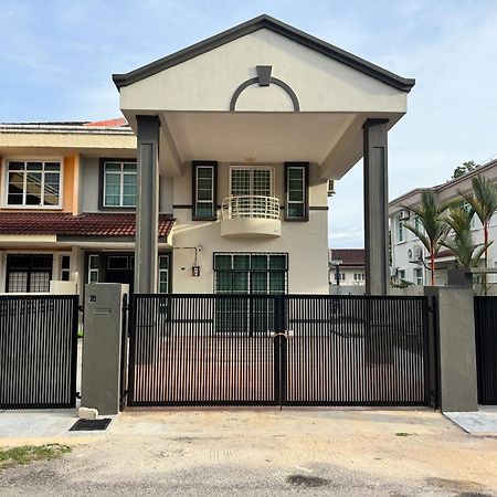 Homestay Melaka Executive Kültér fotó